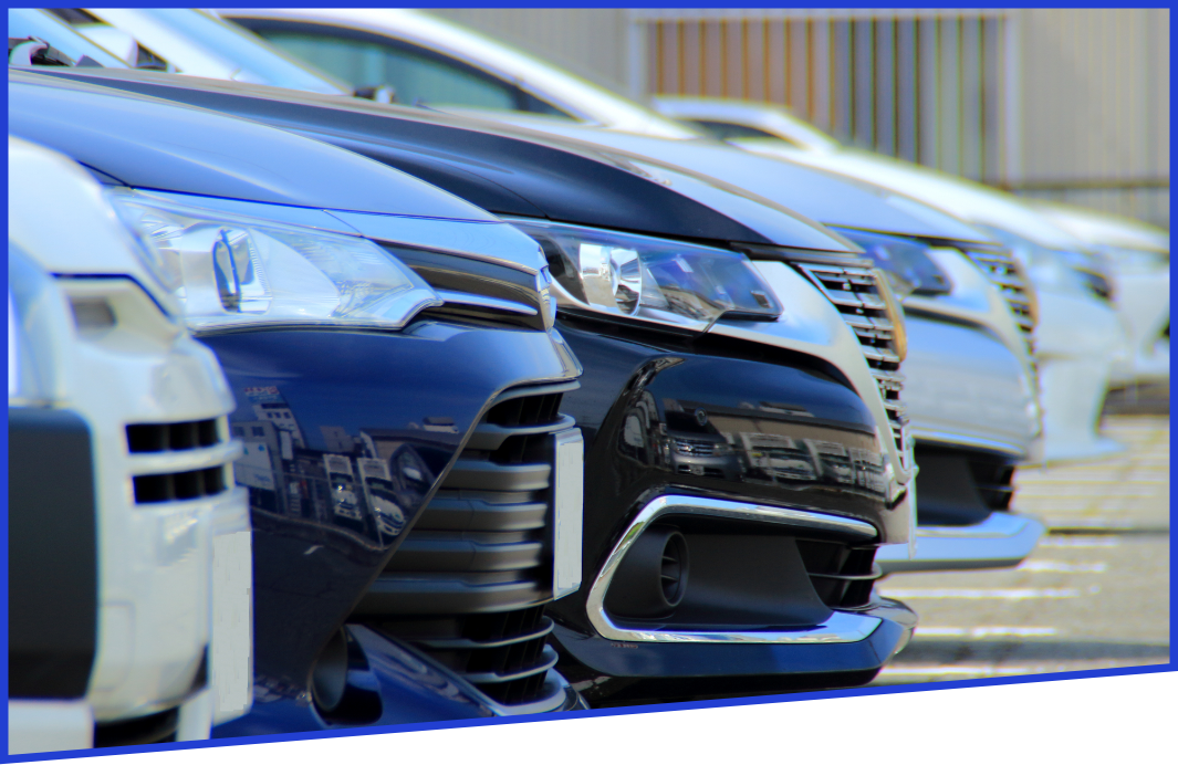 あなたにベストな車両が見つかる 安心保証が付いている 面倒な手続き不要